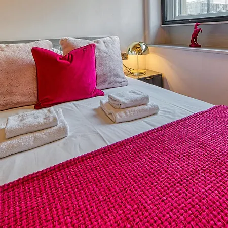 Lägenhet Centre 3 Bedroom Funky Apartment! #42