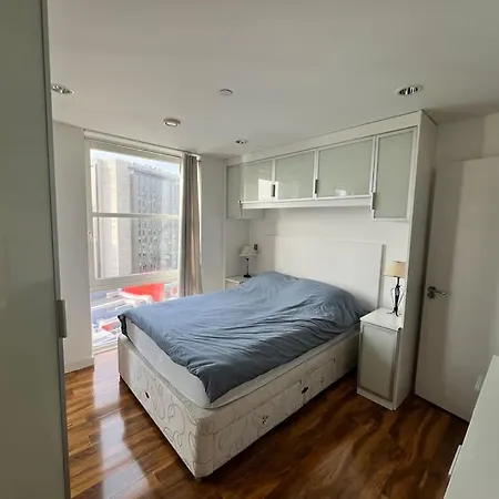 아파트 Spacious 2 Bedroom Flat Stunning Waterside View *