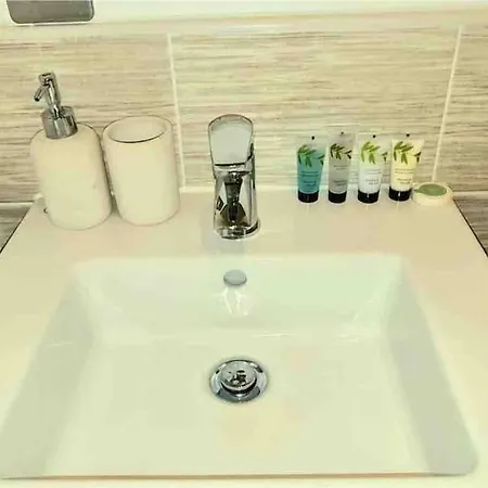 2bed Salford Mcr مانشستر