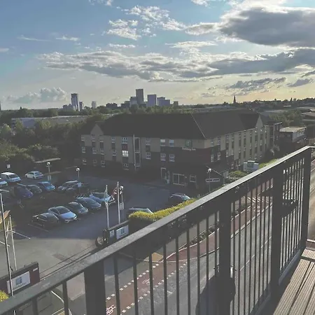 شقة 2bed Salford Mcr *