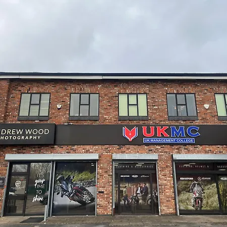 Charming 1 Bedroom In The Heart Of Close To Centre And Etihad Stadium *