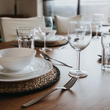 Apartament Deluxe Duplex W/ Balcony & Views - Pool Table *