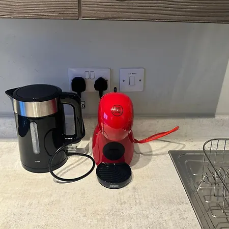 Adelphi Wharf By Beehosting *