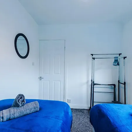 Spacious 3 Bedroom House Close To Etihad * Manchester