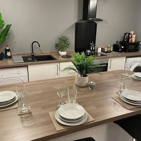 2 Bed Centre Manchester
