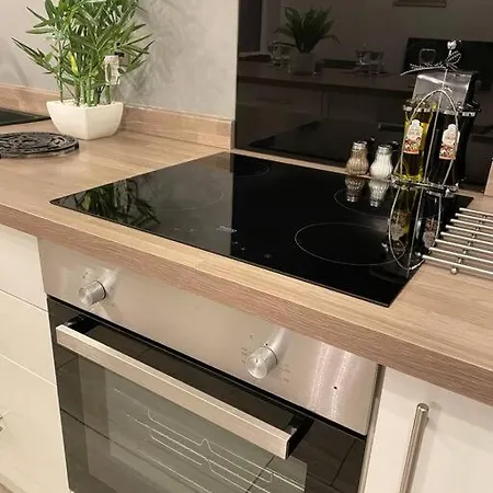 2 Bed Centre Appartement