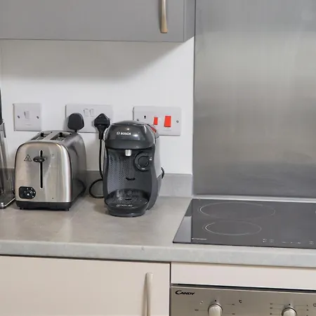 The Salford Quay, Warm & Beautiful With Hyper Fast Wifi & Great Views! Apartament