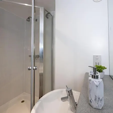 Stylish Northern Quarter 2bed, Free Parking, Wi-fi, Sleeps 4, Central Location, Long Term Disc Apartmán Manchester