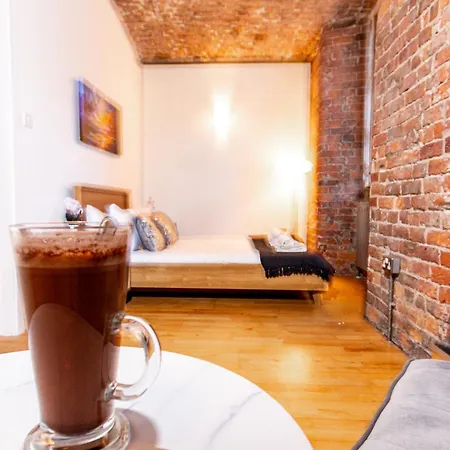 Two Bed In Converted Centre Mill *