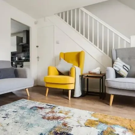 New Build House Near Trafford Centre With Drive Сasa de vacaciones *