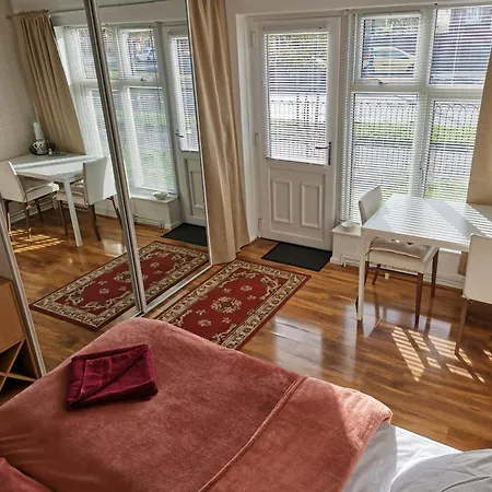 Quarto em Acomodações Particulares Etihad Stadium & Coop Live Arena *