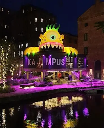 アパート Kampus
