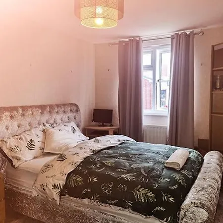 Apartament Lovely, Spacious 1-bedroom With *free Parking Manchester