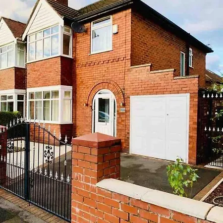 Immaculate 3-bed Travel Nest Unavailable