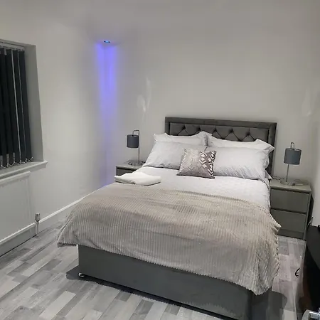 Apartment Getaway In Manchester