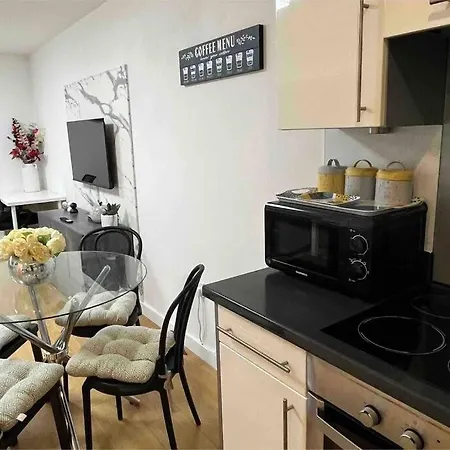 Cosy & Sweet, 1bd Spacious By Media アパート マンチェスター