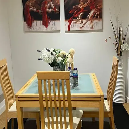 דירה The Heart Of Media City, 2bd 2bth + Balcony מנצ'סטר