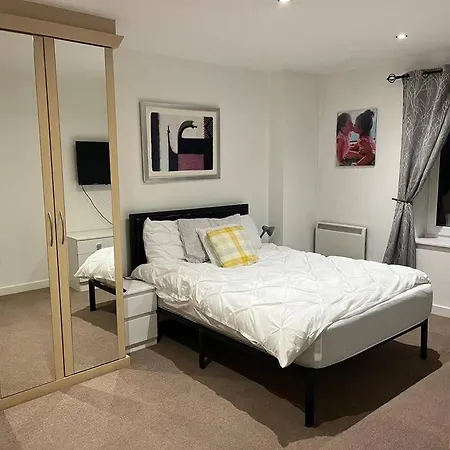 The Heart Of Media City, 2bd 2bth + Balcony * מנצ'סטר