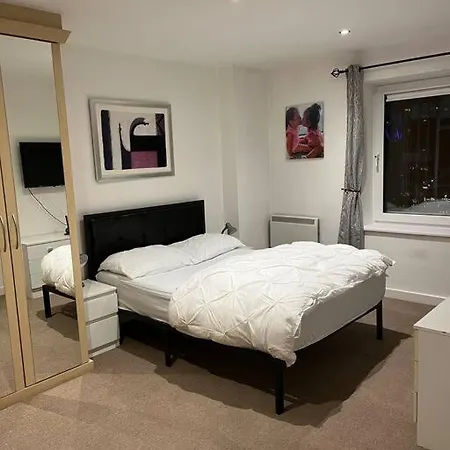 The Heart Of Media City, 2bd 2bth + Balcony מנצ'סטר