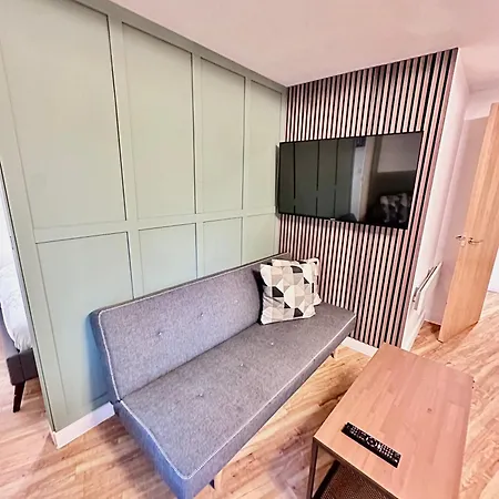 Apartment Two Bedrooms Flat - Centre Manchester