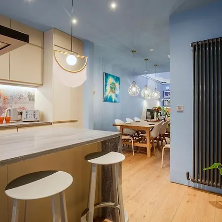 Hammock Heights! Hot Tub,private Garage,citycentre Manchester