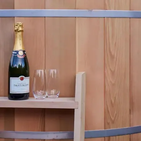 Hammock Heights! Hot Tub,private Garage,citycentre Manchester