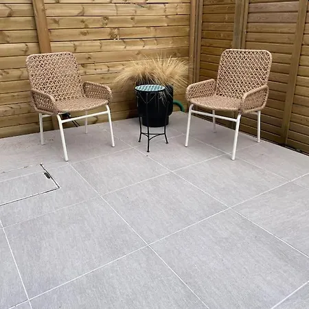 Chorlton Stylish & Roof Terrace Appartement *