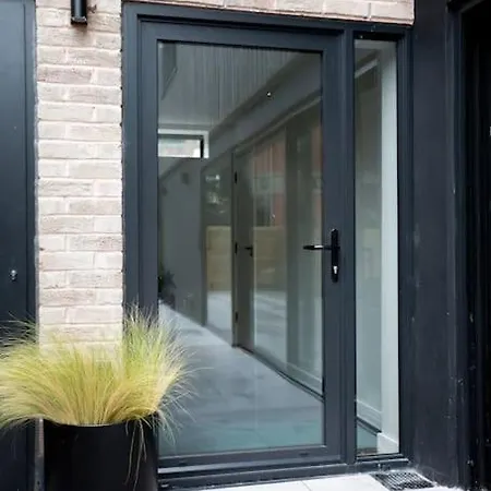 Chorlton Stylish & Roof Terrace