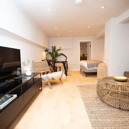 Chorlton Stylish & Roof Terrace Appartement Manchester