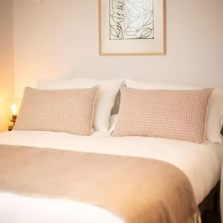 Chorlton Stylish & Roof Terrace Manchester