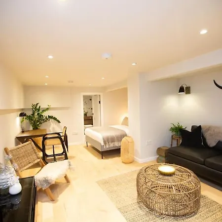 Chorlton Stylish & Roof Terrace Apartamento Manchester
