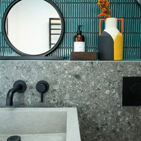 Chorlton Stylish & Roof Terrace Manchester