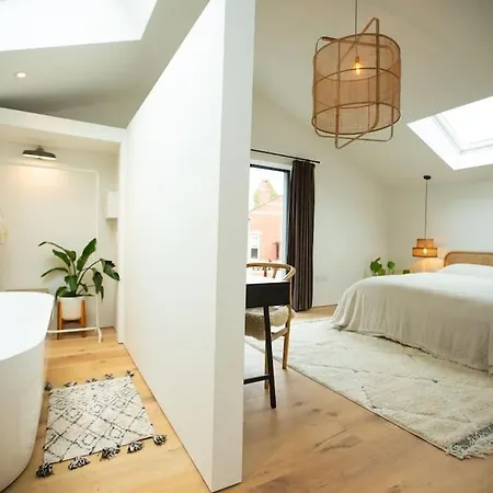 Chorlton Stylish & Roof Terrace Appartement *