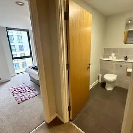 Lejlighed Modern 1 Bed Sleeps 2 *