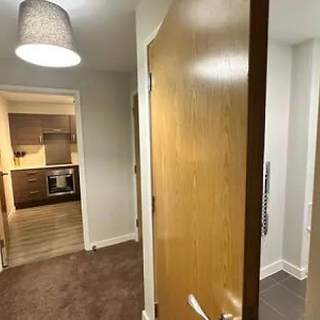 Apartman Large 2 Bed With Balcony And Sofa Bed Sleeps 6