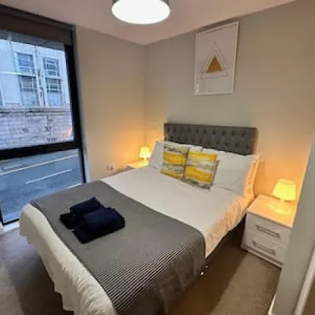 Airy 1 Bed Sleeps 2 * Manchester