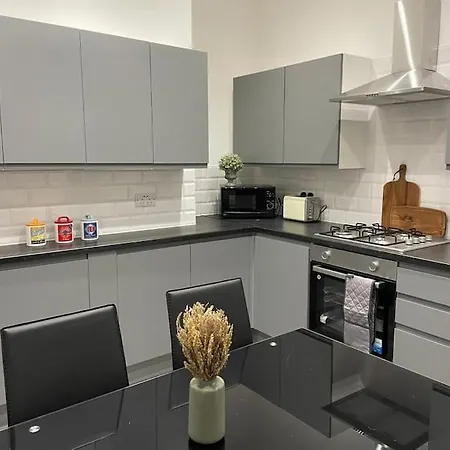 The Bank Manager's House - 7bedrooms - Free Parking - Rest&recharge Near Centre *