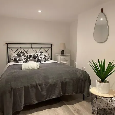 The Bank Manager's House - 7bedrooms - Free Parking - Rest&recharge Near Centre * Manchester
