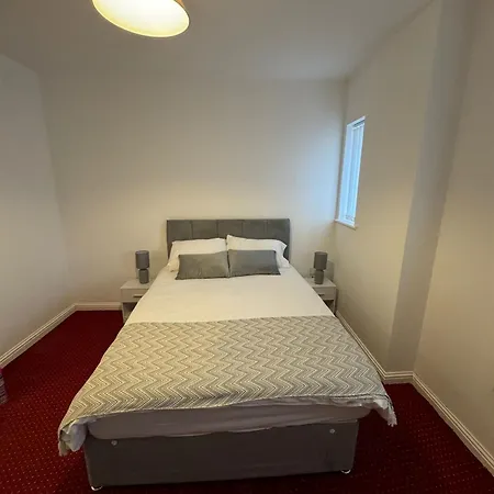 Sleeps 5-netflix-parkg-near Centre-etihad-coop Live Appartement *