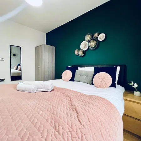 아파트 Lovely 3 Dbl Bed *