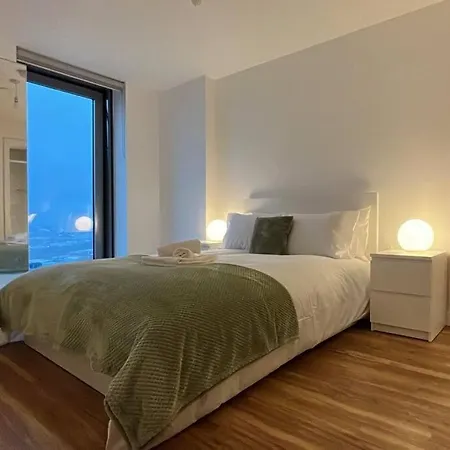 Stunning Two Bedroom Manchester