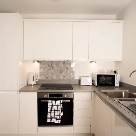 1 Bed Old Trafford Apt - Free Parking Manchester