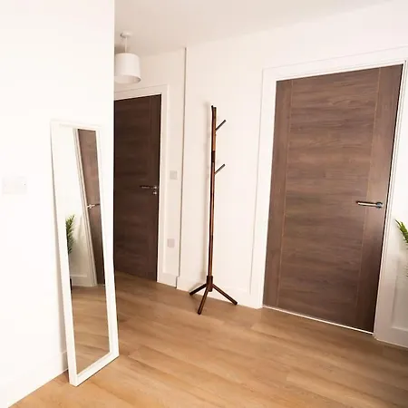 Apartmán 1 Bed Old Trafford Apt - Free Parking *