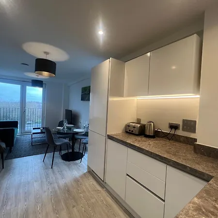 Pensionat Lovely 1 Bed Apt Mcr/salford