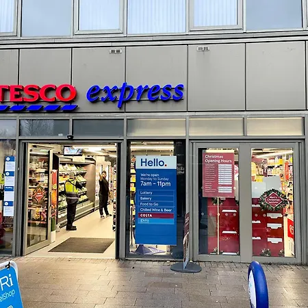 Luxury 2 Bed With Balcony