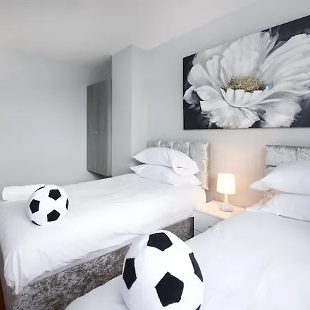 펜션 Modern Stylish 3-br House Close To Etihad