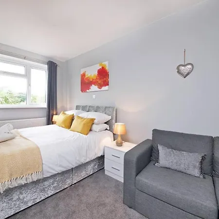펜션 Modern Stylish 3-br House Close To Etihad 맨체스터