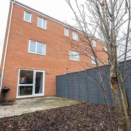 Beautiful 4 Bed House In Manchester Free Parking Manchester
