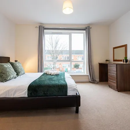 Beautiful 4 Bed House In Manchester Free Parking Nyaraló *