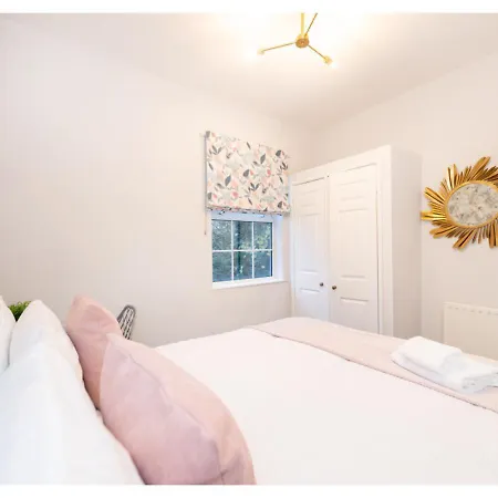 Fresh And Relaxing 1 Bd Flat Μάντσεστερ